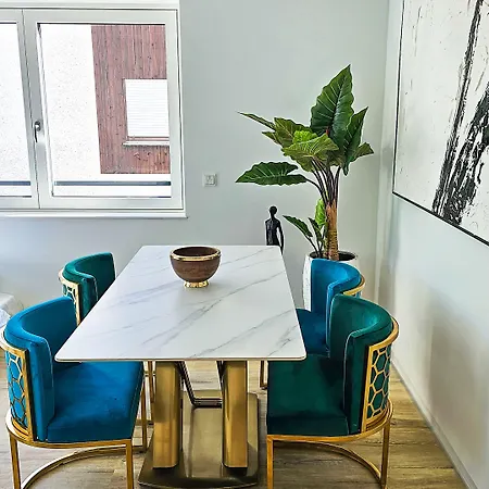 Luxus Neubau 65m2 - L
