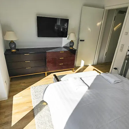 Lejlighed Luxus Neubau 65m2 - L München