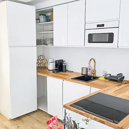 Luxus Neubau 65m2 - L Lejlighed *